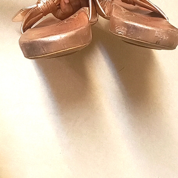 Ted Baker London pinkish gold slippers size 8 - Picture 2 of 7